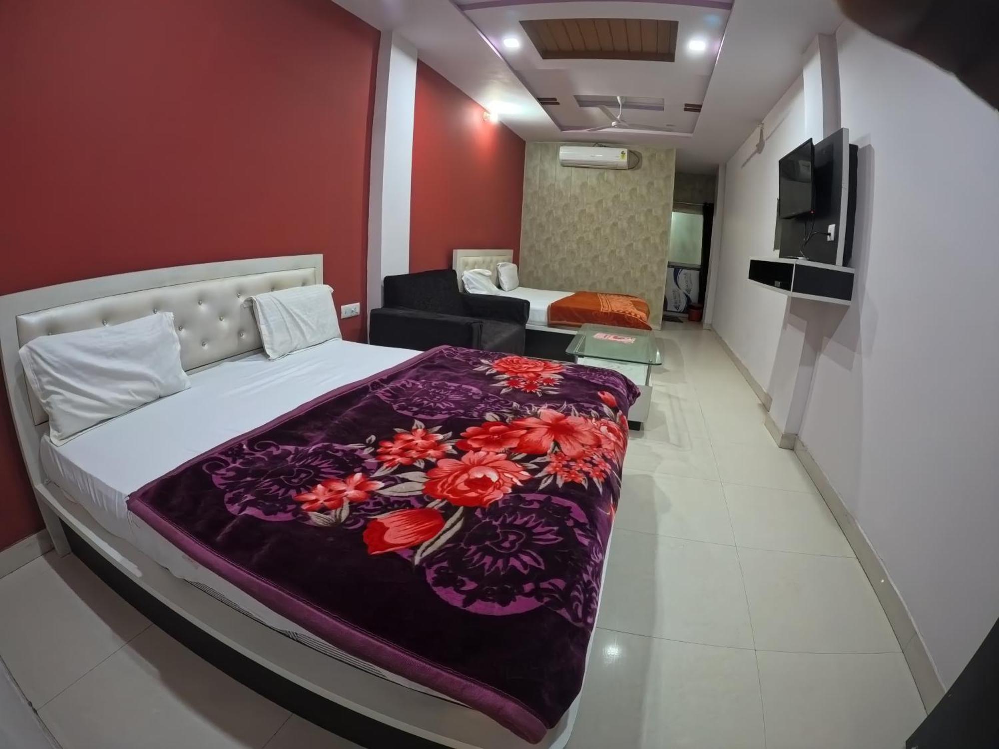 Hotel Aapno Shyam And Restaurant Khātu Buitenkant foto