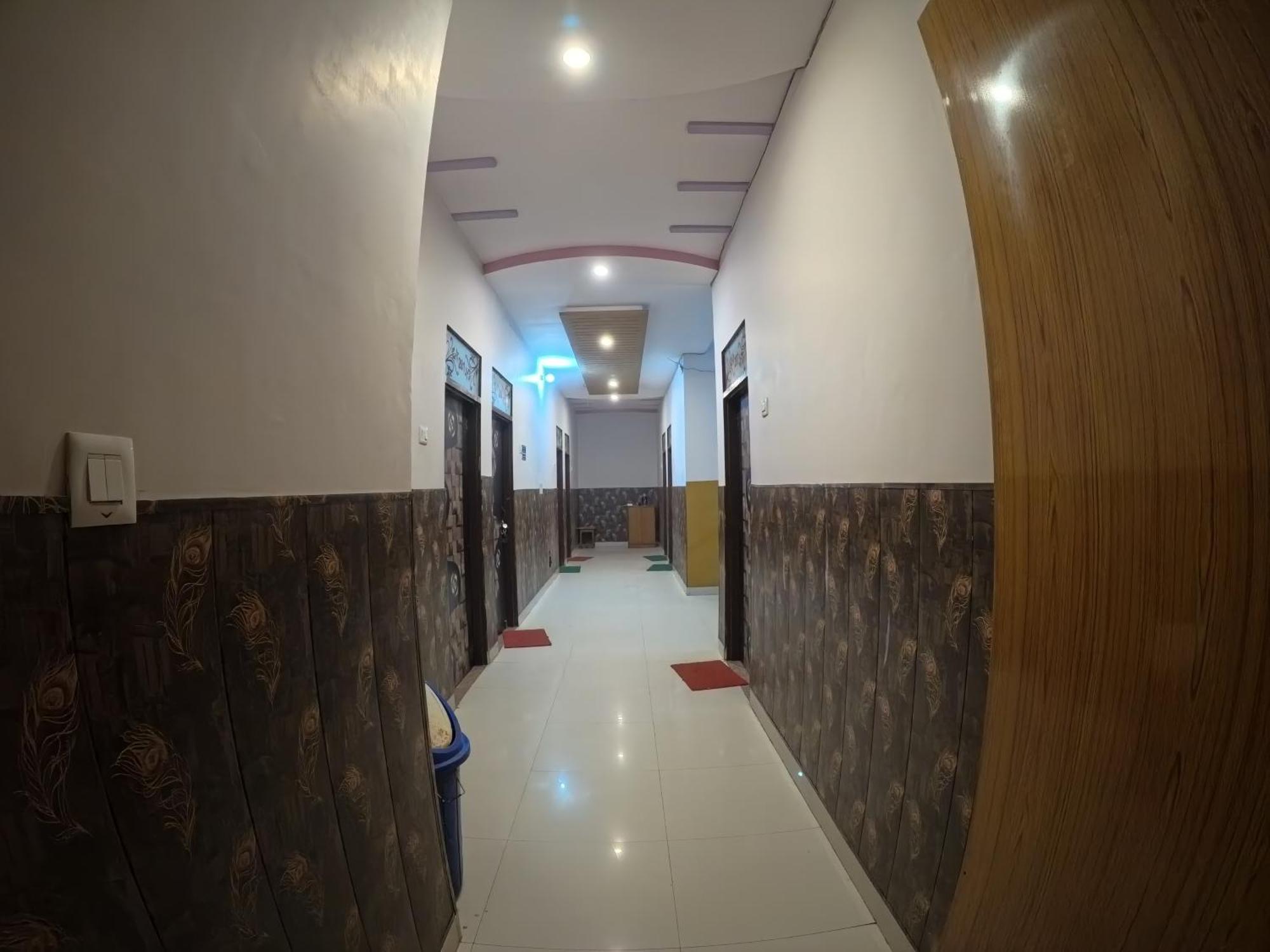 Hotel Aapno Shyam And Restaurant Khātu Buitenkant foto