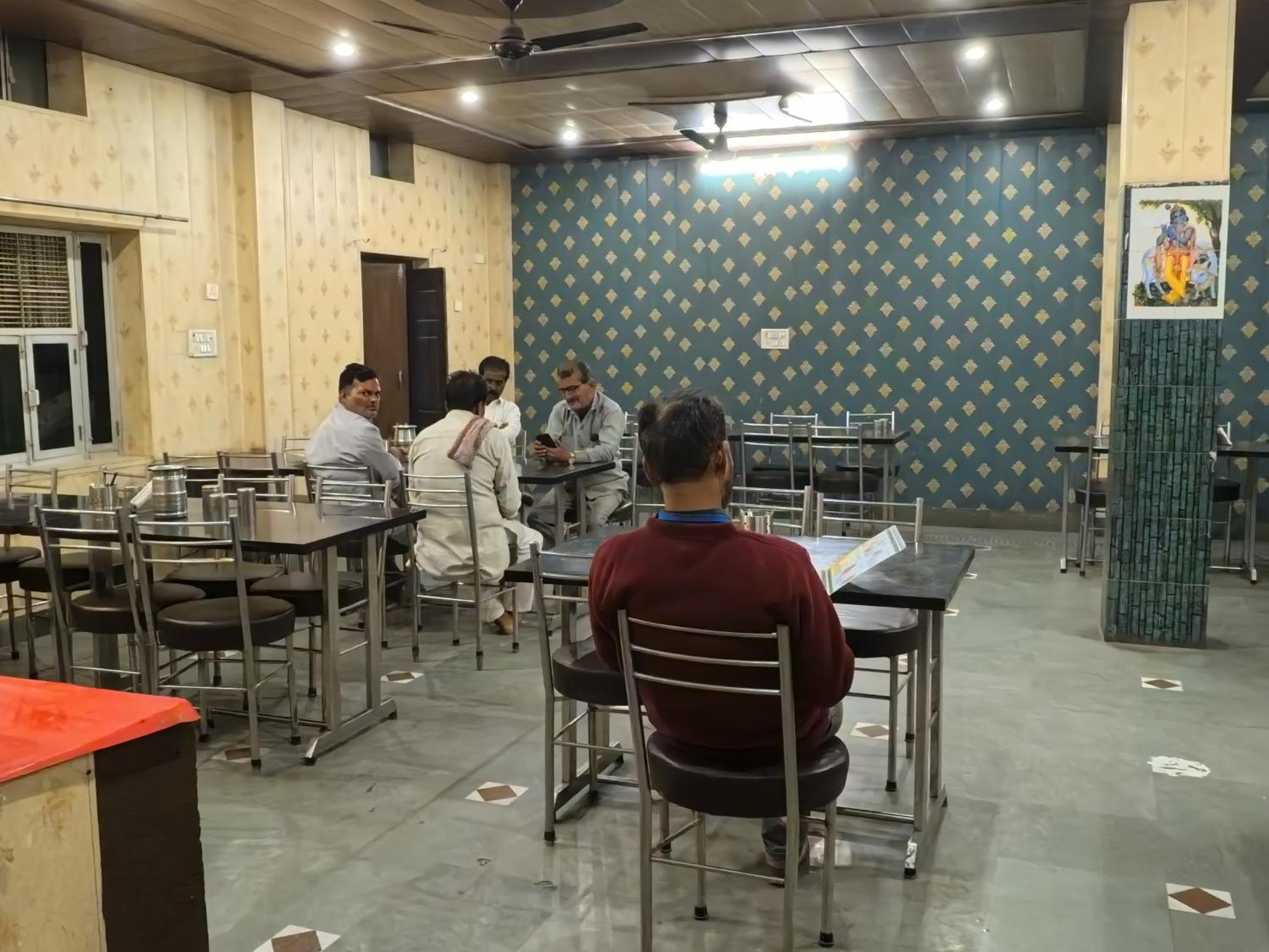 Hotel Aapno Shyam And Restaurant Khātu Buitenkant foto